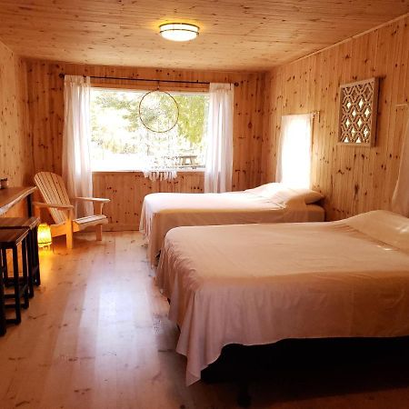 New Buddha Bing Unique Experience Cottage And Cabins Tobermory Exterior foto